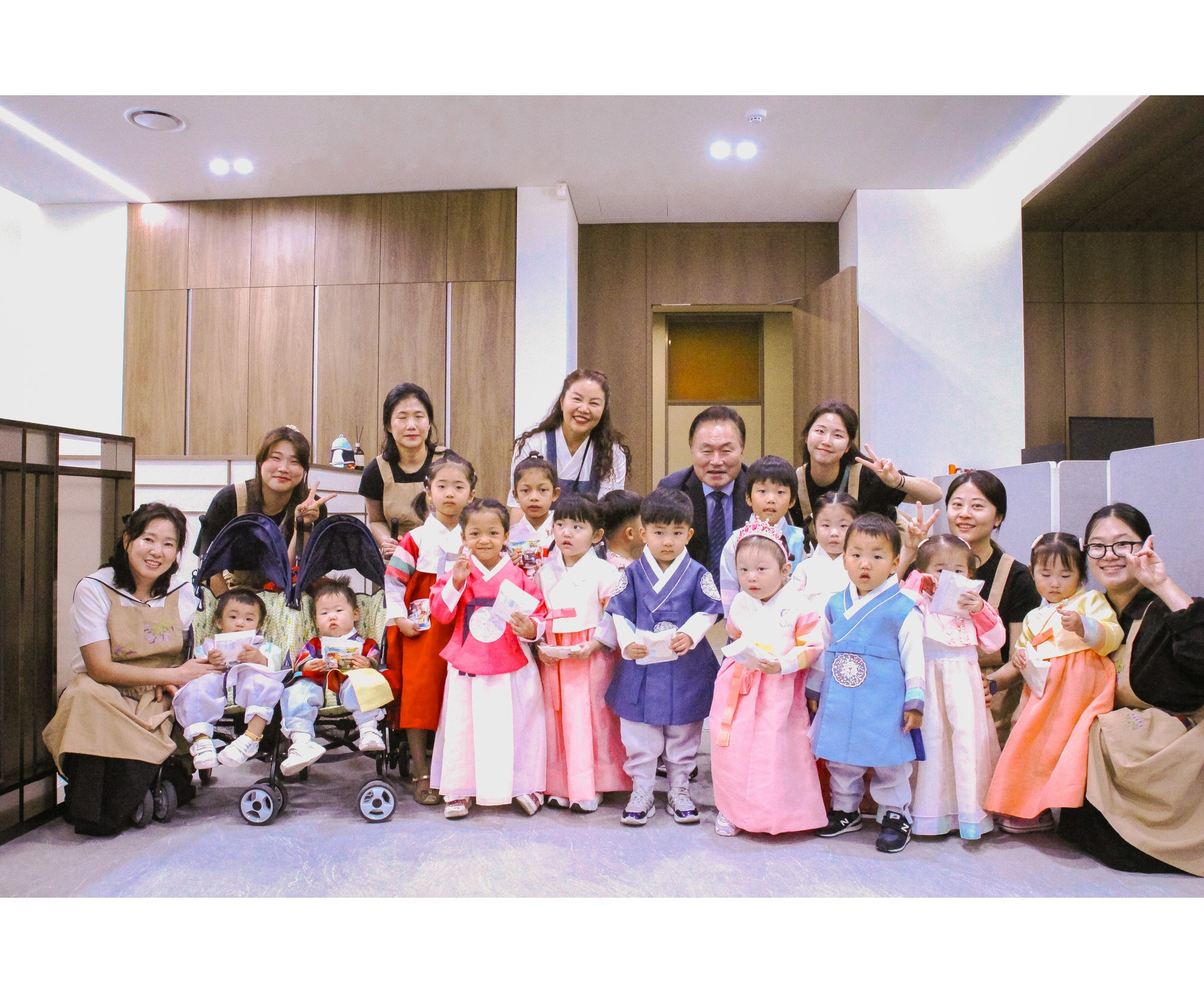 한국외대 어린이집 추석맞이 송편 전달 행사 진행 대표이미지